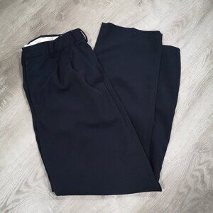 L.L. Bean Men's Navy Pleated Size 36/32 Dress Pants
